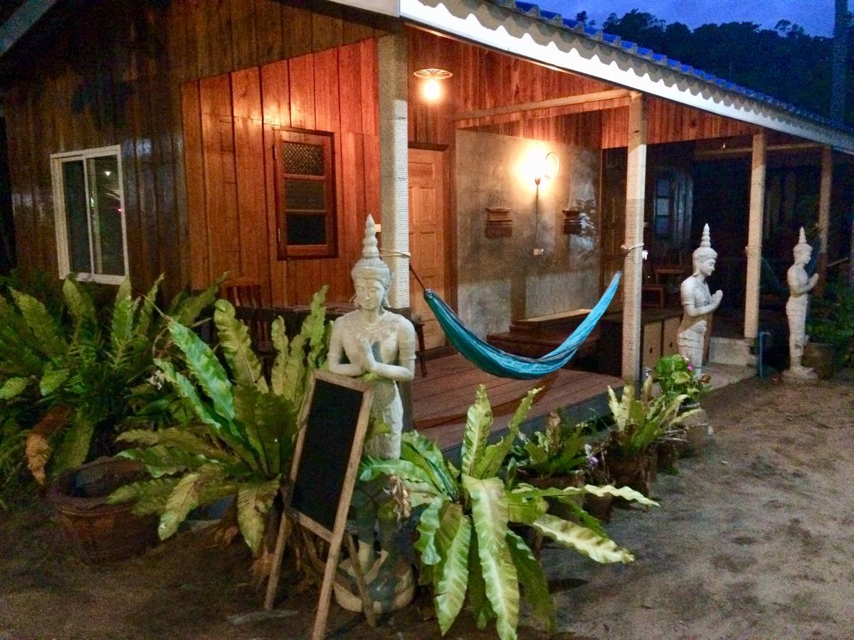 Sea Paradise Hotel Ban Khlong Kloi Exterior photo